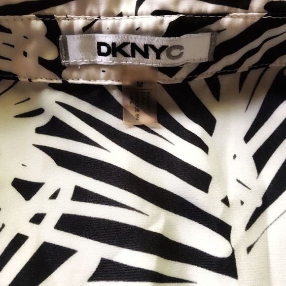 DKNYC button up sleeveless collared blouse tank M - Picture 3 of 4